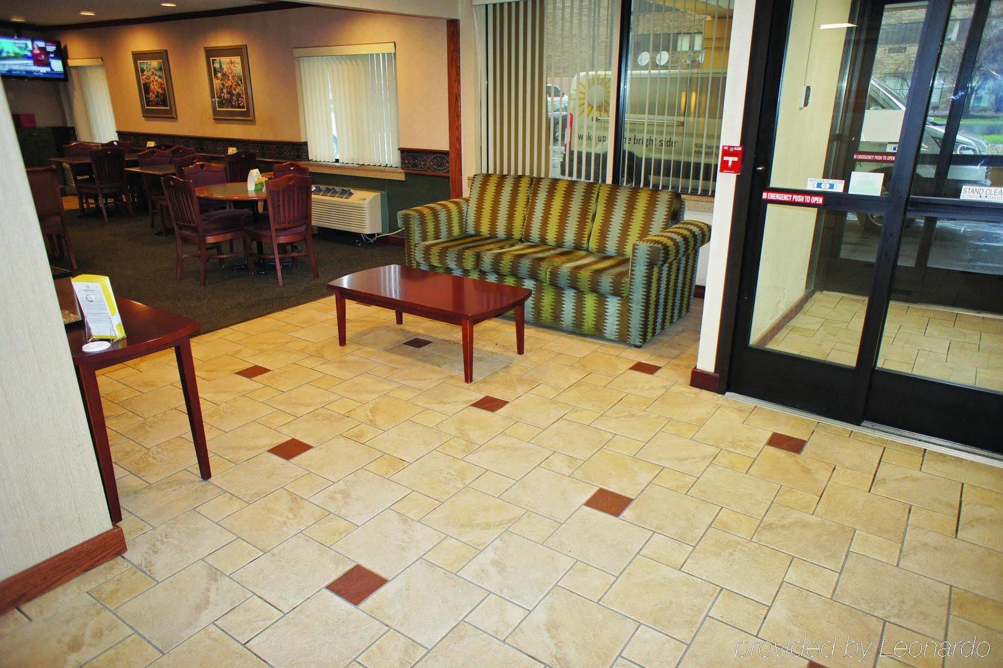 La Quinta Inn By Wyndham Indianapolis Airport Executive Dr Exterior foto